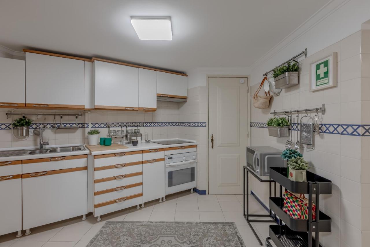 Artistic Design - Principe Real Apartment Lisbon Bagian luar foto